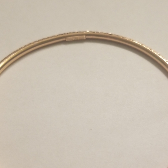 VINTAGE ROSE GOLD FILLED TEXTURED BANGLE BRACELET - Picture 3 of 5